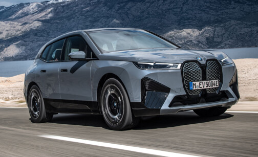 Jekker opp prisene på BMWs elbil-favoritter