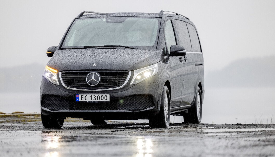 <span class=" font-weight-bold" data-lab-font_weight_desktop="font-weight-bold">DYREST: </span>En Mercedes EQV med sju seter koster nærmere det dobbelte av en Maxus med sju seter. Men den er også størst, og har best rekkevidde. <span class=" font-weight-bold" data-lab-font_weight_desktop="font-weight-bold">DYREST: </span>En Mercedes EQV med sju seter koster nærmere det dobbelte av en Maxus med sju seter. Men den er også størst, og har best rekkevidde.