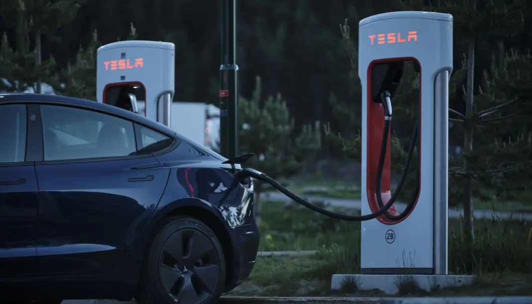 NYHETER: I god tradisjon oppgraderer Tesla modellene sine ved utgangen av året. NYHETER: I god tradisjon oppgraderer Tesla modellene sine ved utgangen av året.