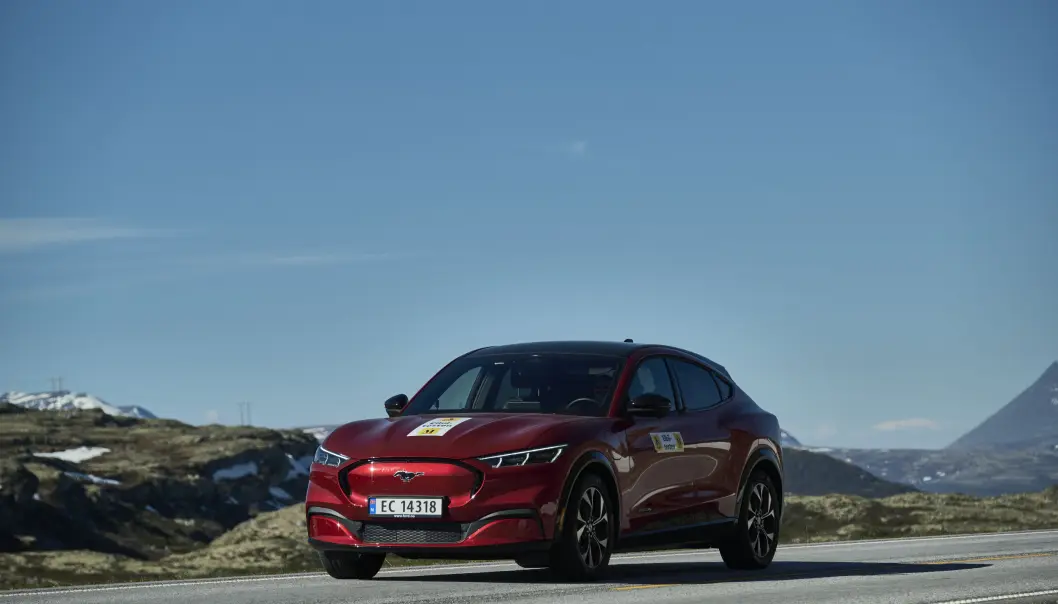 <span class=" font-weight-bold" data-lab-font_weight_desktop="font-weight-bold">LANGTUR: </span>En Mustang Mach-E blir bare slått av Tesla på rekkevidde, og kan knipe ytterligere litt tid i forflytningshastighet med en en enklere ladeløsning. <span class=" font-weight-bold" data-lab-font_weight_desktop="font-weight-bold">LANGTUR: </span>En Mustang Mach-E blir bare slått av Tesla på rekkevidde, og kan knipe ytterligere litt tid i forflytningshastighet med en en enklere ladeløsning.