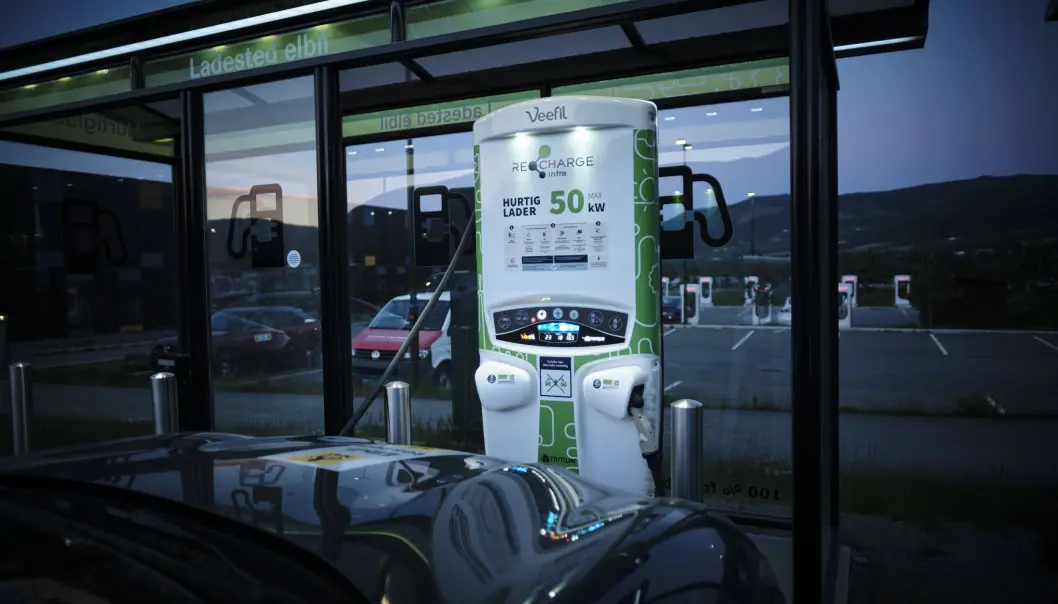 STOPP PÅ 80: Det koster unødvendig mye å lade elbilen helt til 100 prosent. STOPP PÅ 80: Det koster unødvendig mye å lade elbilen helt til 100 prosent.