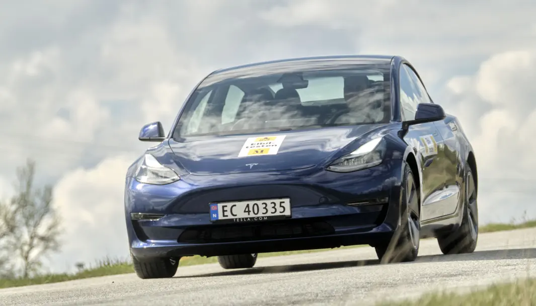 TOPPER I EUROPA: Tesla Model 3 ble bestselgeren i juni med over 26.000 registreringer – og nesten 70.000 i første halvår. TOPPER I EUROPA: Tesla Model 3 ble bestselgeren i juni med over 26.000 registreringer – og nesten 70.000 i første halvår.