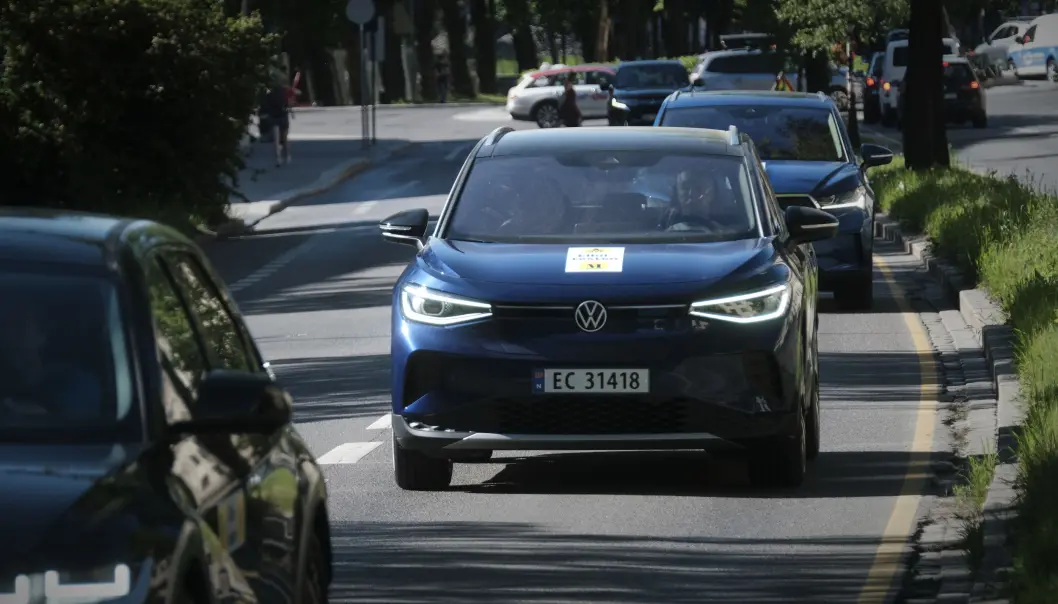 <span class=" font-weight-bold" data-lab-font_weight_desktop="font-weight-bold">VANLIG:</span> Volkswagen ID.4 er i ferd med å bli et vanlig syn i trafikken. VW har ambisjoner om at dette skal bli årets mest solgte bil, og ferskingen er allerede på 3. plass.c <span class=" font-weight-bold" data-lab-font_weight_desktop="font-weight-bold">VANLIG:</span> Volkswagen ID.4 er i ferd med å bli et vanlig syn i trafikken. VW har ambisjoner om at dette skal bli årets mest solgte bil, og ferskingen er allerede på 3. plass.c