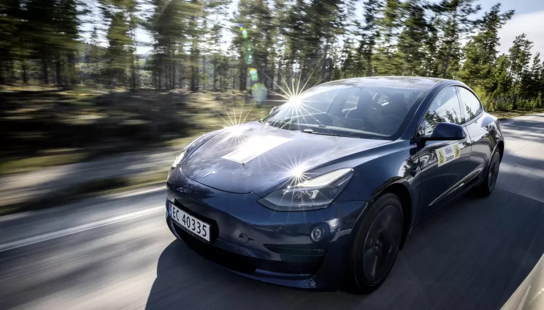 METST SOLGT: Tesla Model 3 suser gjennom Norge med stor suksess.