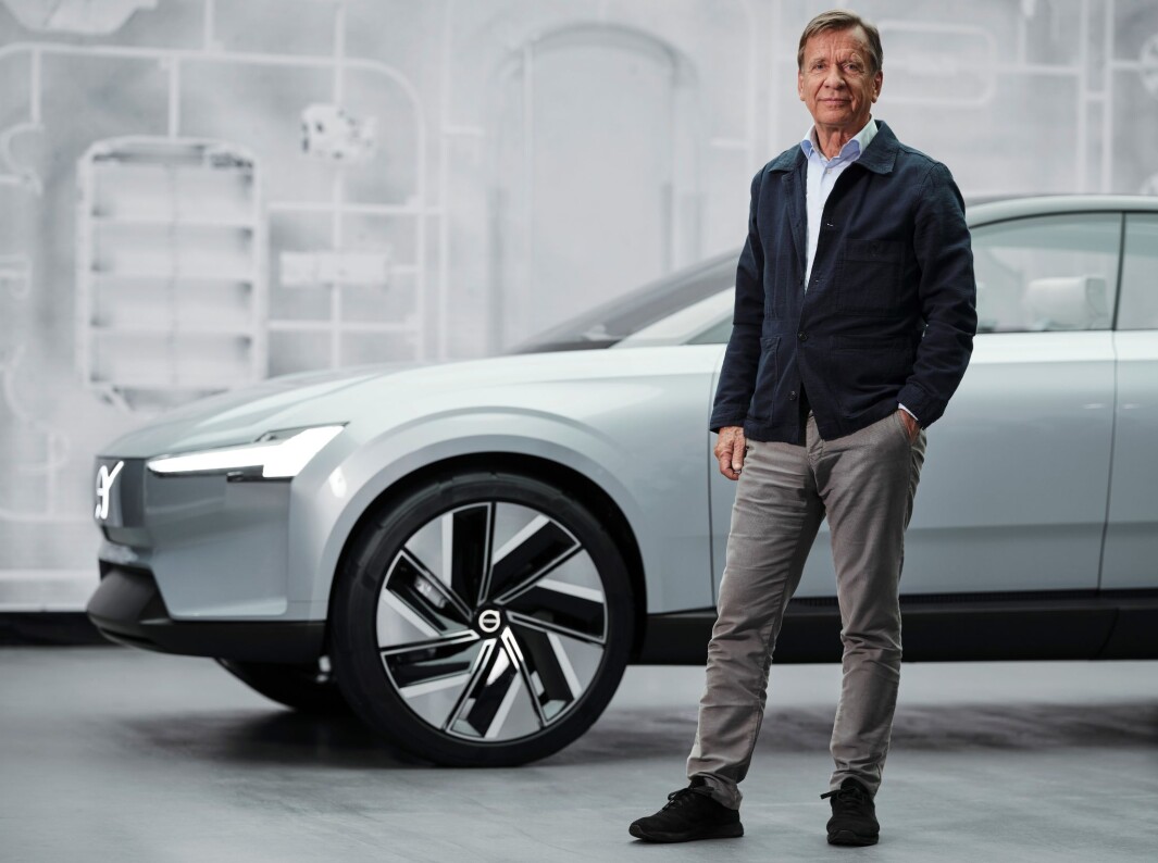 FULL FART FREMOVER: Volvo-sjef Håkan Samuelsson stolt foran modellen Concept Recharge, som viser vei mot merkets neste flaggskipmodell. FULL FART FREMOVER: Volvo-sjef Håkan Samuelsson stolt foran modellen Concept Recharge, som viser vei mot merkets neste flaggskipmodell.