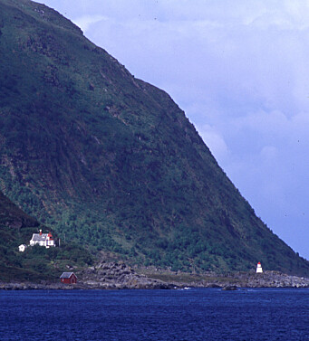 <span class="font-weight-bold" data-lab-font_weight_desktop="font-weight-bold">UTILGJENGELIG: </span>Hellevik fyr. <span class="font-weight-bold" data-lab-font_weight_desktop="font-weight-bold">UTILGJENGELIG: </span>Hellevik fyr.