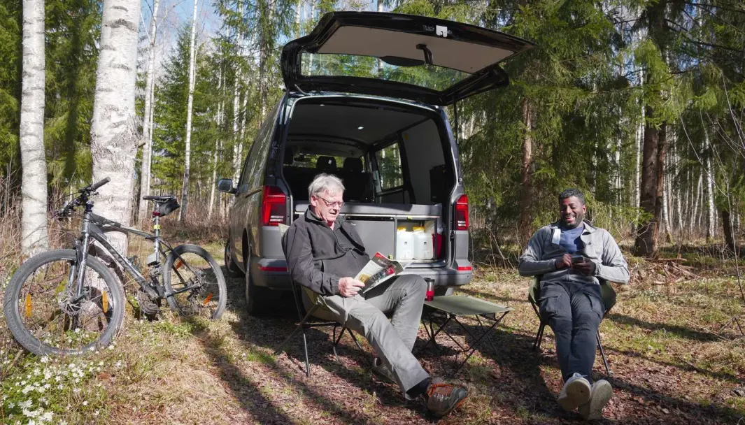 DOMMEN: «En mer letthåndtert firehjulsdreven varebil med campinginnredning var et meget positivt bekjentskap». DOMMEN: «En mer letthåndtert firehjulsdreven varebil med campinginnredning var et meget positivt bekjentskap».