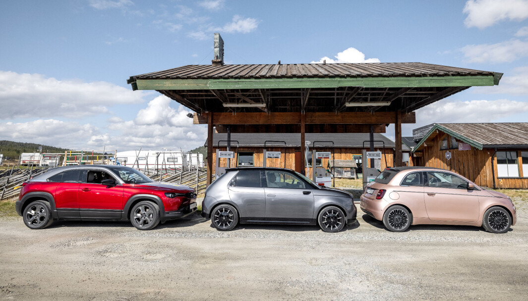 SÆRPREG: Designmessig har Mazda MX-30, Honda e og Fiat 500 mye spennende å by på. SÆRPREG: Designmessig har Mazda MX-30, Honda e og Fiat 500 mye spennende å by på.