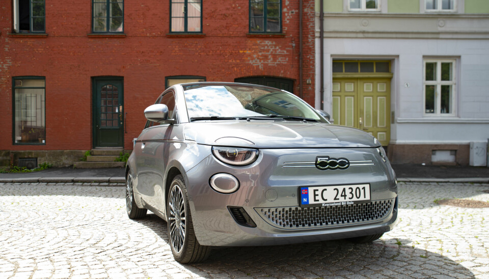 FØRST: Fiat 500 blir første bil fra Stellantis med batteribytteteknologi.