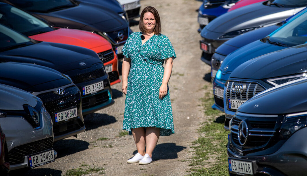 <span class="font-weight-bold" data-lab-font_weight_desktop="font-weight-bold">TESTANSVARLIG: </span>Anette Berve, testansvarlig for bil i NAF, i godt selskap med nye elbiler under rekkeviddetesten i fjor. <span class="font-weight-bold" data-lab-font_weight_desktop="font-weight-bold">TESTANSVARLIG: </span>Anette Berve, testansvarlig for bil i NAF, i godt selskap med nye elbiler under rekkeviddetesten i fjor.