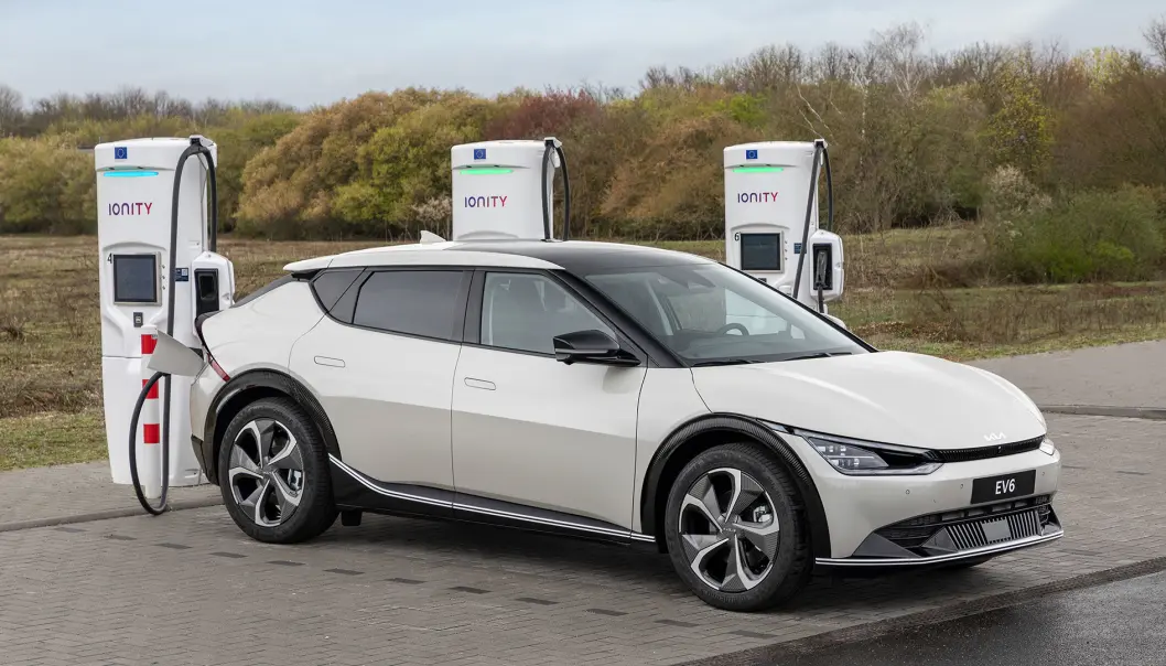SPENNING: Kia EV6 kommer med bra rekkevidde og trolig klasseledende ladeegenskaper. SPENNING: Kia EV6 kommer med bra rekkevidde og trolig klasseledende ladeegenskaper.