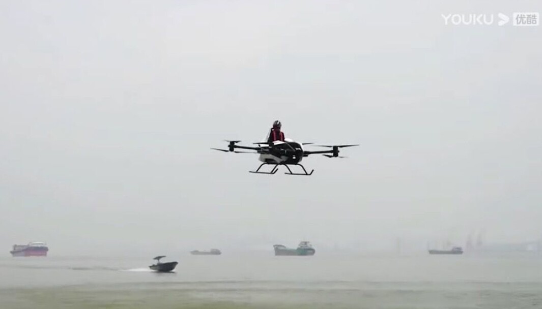 FLYVEDYKTIG: Kinesiske Xpeng har publisert en video av en flygende elbil. FLYVEDYKTIG: Kinesiske Xpeng har publisert en video av en flygende elbil.