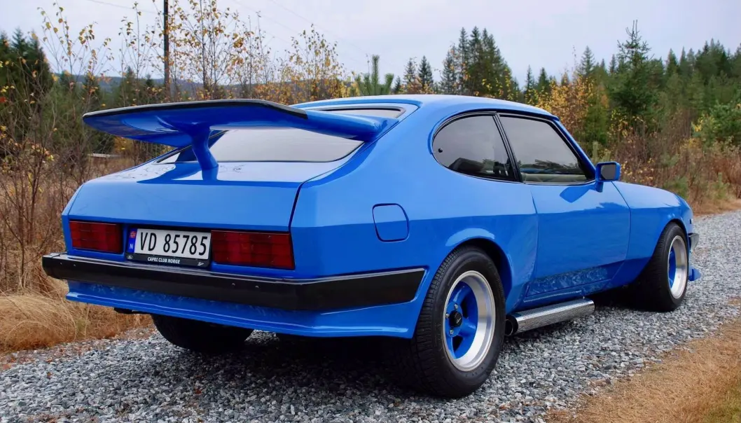 <span class="font-weight-bold" data-lab-font_weight_desktop="font-weight-bold">BLÅKLEDD: </span>Aud Kile har lagt mye flid og arbeid i ombyggingen og detaljeringen av sin andre Ford Capri. <span class="font-weight-bold" data-lab-font_weight_desktop="font-weight-bold">BLÅKLEDD: </span>Aud Kile har lagt mye flid og arbeid i ombyggingen og detaljeringen av sin andre Ford Capri.