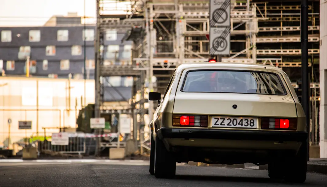 <span class="font-weight-bold" data-lab-font_weight_desktop="font-weight-bold">TRYNEFAKTOR: </span>Tredje generasjon Ford Capri har baklys med rilleformet design som var typisk for slutten av 1970-tallet – først sett hos Mercedes. <span class="font-weight-bold" data-lab-font_weight_desktop="font-weight-bold">TRYNEFAKTOR: </span>Tredje generasjon Ford Capri har baklys med rilleformet design som var typisk for slutten av 1970-tallet – først sett hos Mercedes.