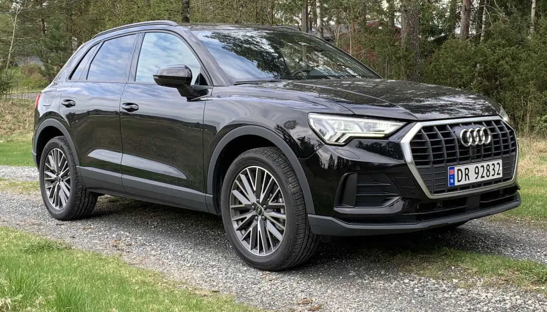 HOLDER MÅL: Første generasjon Q3 var etter vår mening den stygge andungen hos Audi. Som fullvoksen svane i annen generasjon er SUV-en, på størrelse med Volkswagens Tiguan, adskillig mer attraktiv. HOLDER MÅL: Første generasjon Q3 var etter vår mening den stygge andungen hos Audi. Som fullvoksen svane i annen generasjon er SUV-en, på størrelse med Volkswagens Tiguan, adskillig mer attraktiv.