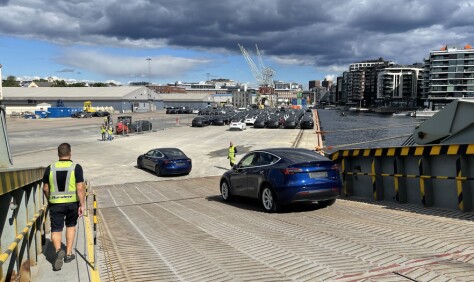 Her ruller de første Tesla Model Y på norsk jord