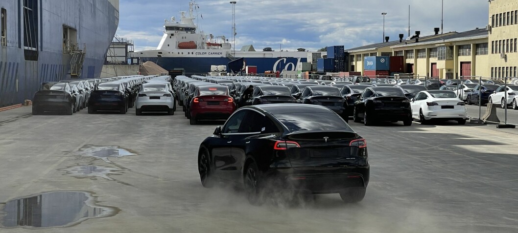 Tesla Model Y suser rett til topps