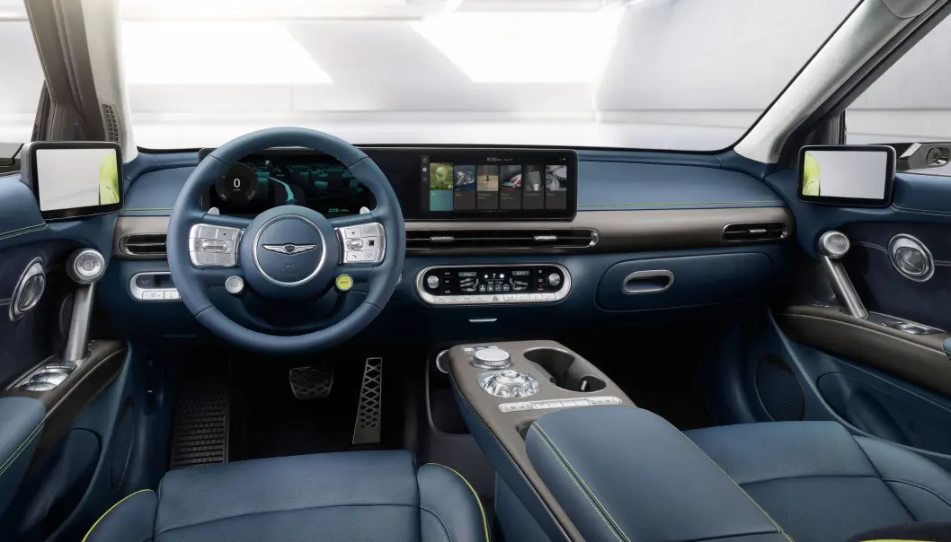 <span class=" font-weight-bold" data-lab-font_weight_desktop="font-weight-bold">LIKHETER: </span>Interiøret i Genesis GV60 har klare likhetstrekk med Ioniq 5, som har fått meget god mottakelse i Norge. <span class=" font-weight-bold" data-lab-font_weight_desktop="font-weight-bold">LIKHETER: </span>Interiøret i Genesis GV60 har klare likhetstrekk med Ioniq 5, som har fått meget god mottakelse i Norge.
