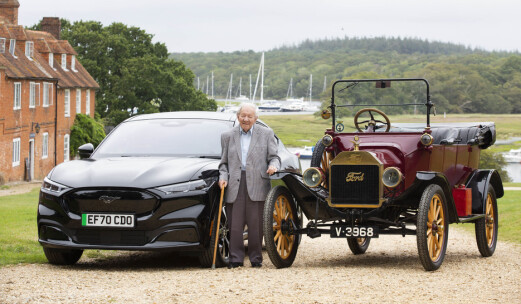 Opplært i T-Ford, nå kjører Harold (101) Fords nye elbil