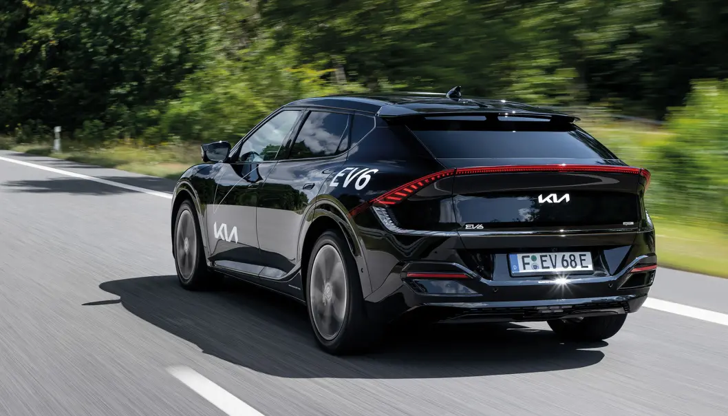 <span class=" font-weight-bold" data-lab-font_weight_desktop="font-weight-bold">SPENNENDE:</span> Kia EV6 kommer på norske veier i løpet av høsten. Nå er også modellutvalget blitt større. <span class=" font-weight-bold" data-lab-font_weight_desktop="font-weight-bold">SPENNENDE:</span> Kia EV6 kommer på norske veier i løpet av høsten. Nå er også modellutvalget blitt større.
