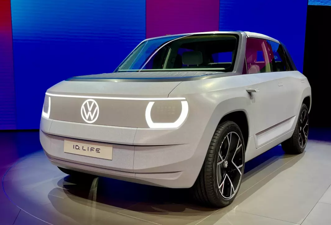 NOE SLIKT …? Konseptutgaven av Volkswagens neste småbil ble vist på utstillingen i München i fjor.