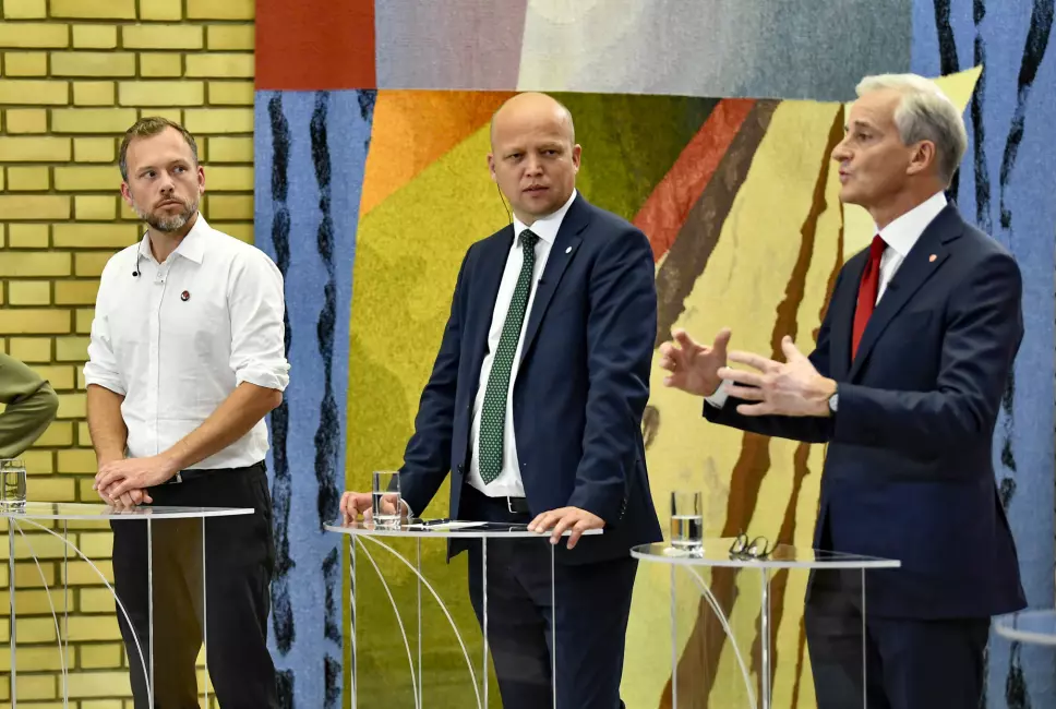 REGJERINGSTRIO? Ap-leder Jonas Gahr Støre (f.h), Sp-leder Trygve Slagsvold Vedum og SVs Audun Lysbakken under partilederdebatten i Stortingets vandrehall etter valget mandag kveld.