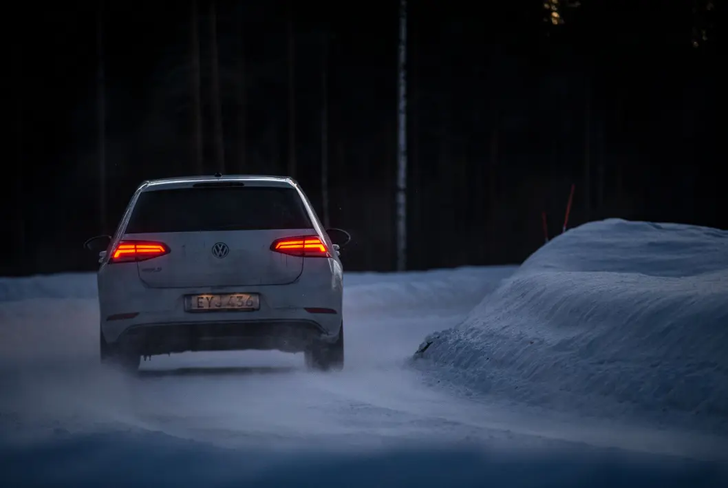 <span class="font-weight-bold" data-lab-font_weight_desktop="font-weight-bold">GOLF-TEST:</span> Snø- og istestene ble kjørt med Volkswagen Golf GTI. <span class="font-weight-bold" data-lab-font_weight_desktop="font-weight-bold">GOLF-TEST:</span> Snø- og istestene ble kjørt med Volkswagen Golf GTI.