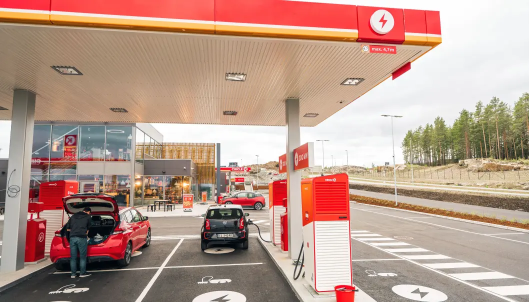 TAK, TAKK: Circle K Kongsbergporten gir laderne gode forhold. Flere må følge etter, mener NAF. TAK, TAKK: Circle K Kongsbergporten gir laderne gode forhold. Flere må følge etter, mener NAF.