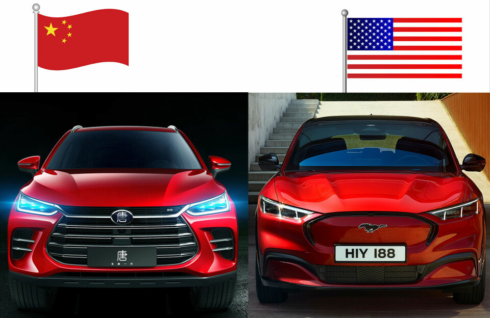 BYD ELLER MUSTANG? Ford velger å tro at bilen til høyre representerer noe som bilen til venstre ikke kan få med det første – tradisjon og historie.