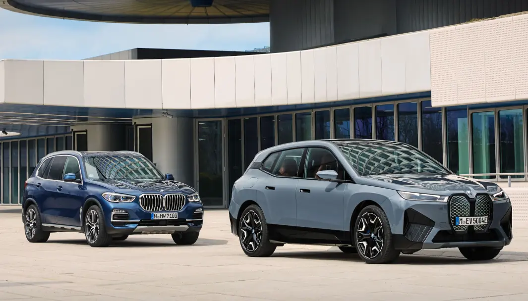 NY GRILLKONGE: BMW iX er en naturlig elektrisk arvtaker til velkjente BMW X5. NY GRILLKONGE: BMW iX er en naturlig elektrisk arvtaker til velkjente BMW X5.