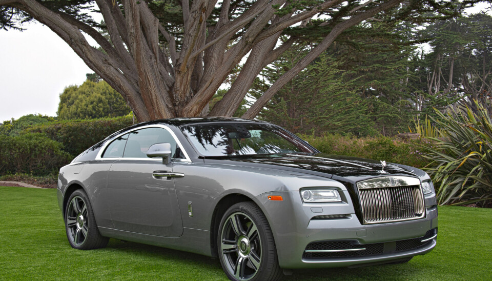 FORBILDE? Profilen til den kommende elektriske Rolls-Roycen, minner om denne – Wraith coupé.