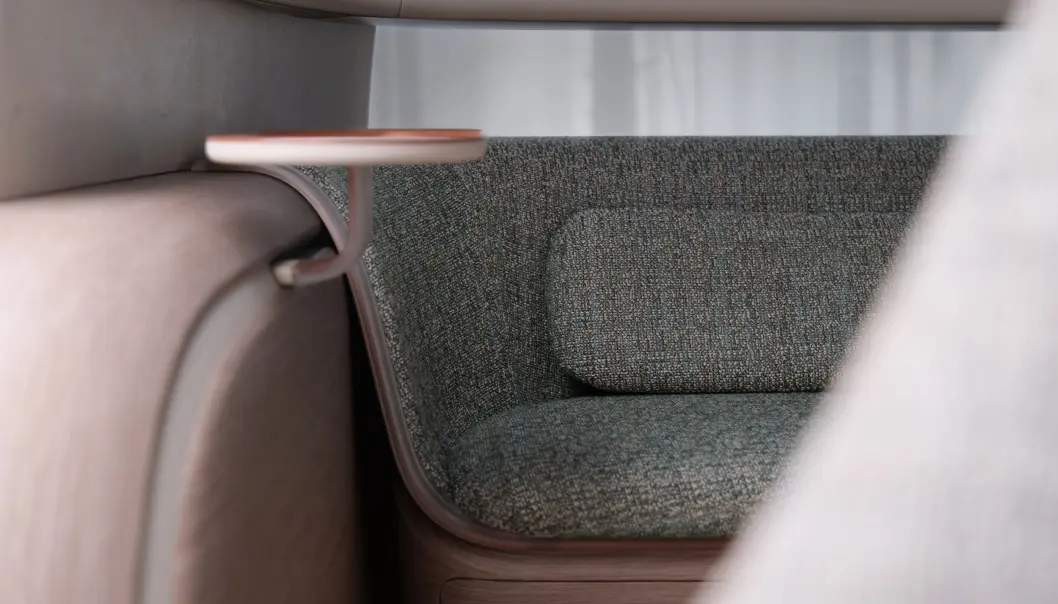 <span class=" font-weight-bold" data-lab-font_weight_desktop="font-weight-bold">HJEMMEKOSELIG</span>: Slik kan det etter planen se ut i baksetet på den nye el-SUV-en fra Hyundai-konsernet. <span class=" font-weight-bold" data-lab-font_weight_desktop="font-weight-bold">HJEMMEKOSELIG</span>: Slik kan det etter planen se ut i baksetet på den nye el-SUV-en fra Hyundai-konsernet.