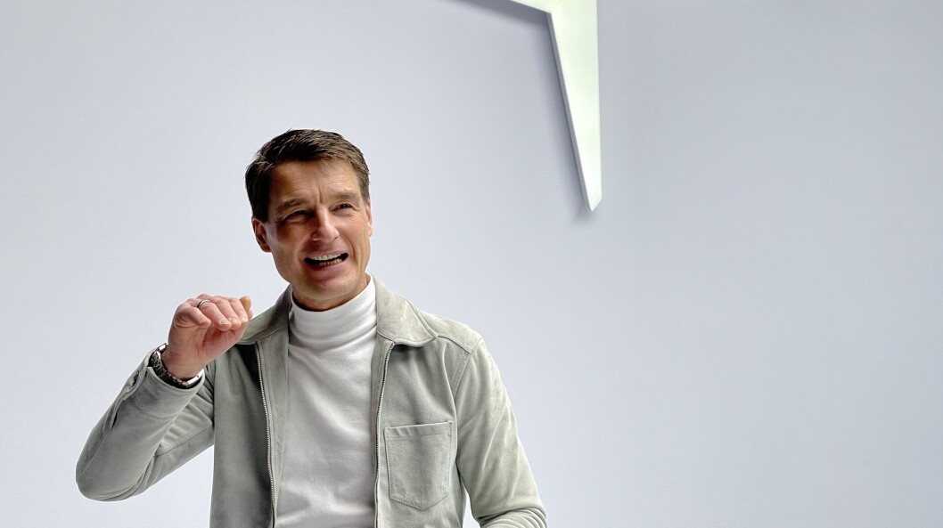 <span class="font-weight-bold" data-lab-font_weight_desktop="font-weight-bold">NY KURS:</span> Thomas Ingenlath mener Polestar 5 markerer en ny kurs for det ferske bilmerket. <span class="font-weight-bold" data-lab-font_weight_desktop="font-weight-bold">NY KURS:</span> Thomas Ingenlath mener Polestar 5 markerer en ny kurs for det ferske bilmerket.
