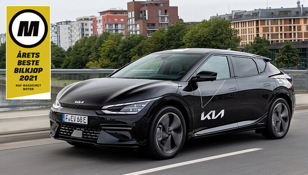 SKJULT SLEKTSKAP: EV6 deler teknologi med Hyundai Ioniq 5. Det er neppe en ulempe, men ikke noe Kia ønsker å fremheve. SKJULT SLEKTSKAP: EV6 deler teknologi med Hyundai Ioniq 5. Det er neppe en ulempe, men ikke noe Kia ønsker å fremheve.