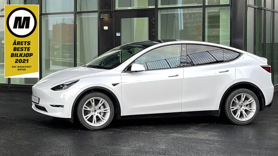 SIST, MEN FREMST: Tesla Model Y har alt det beste fra Model 3 – og mer. SIST, MEN FREMST: Tesla Model Y har alt det beste fra Model 3 – og mer.