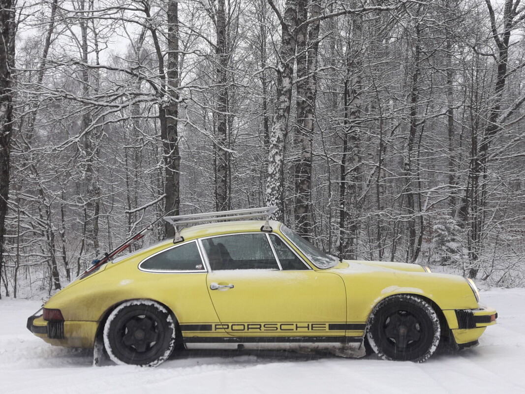 <span class="font-weight-bold" data-lab-font_weight_desktop="font-weight-bold">SNØFRESER:</span> Porsche-entusiast Thomas Mortensen fant ut at hans 911 er senket såpass at den også egner seg som plog. <span class="font-weight-bold" data-lab-font_weight_desktop="font-weight-bold">SNØFRESER:</span> Porsche-entusiast Thomas Mortensen fant ut at hans 911 er senket såpass at den også egner seg som plog.