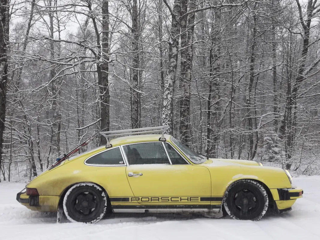 <span class="font-weight-bold" data-lab-font_weight_desktop="font-weight-bold">SNØFRESER:</span> Porsche-entusiast Thomas Mortensen fant ut at hans 911 er senket såpass at den også egner seg som plog. <span class="font-weight-bold" data-lab-font_weight_desktop="font-weight-bold">SNØFRESER:</span> Porsche-entusiast Thomas Mortensen fant ut at hans 911 er senket såpass at den også egner seg som plog.