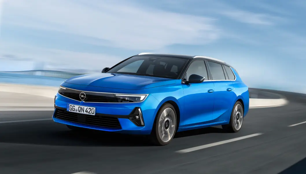 NYTT FJES: Opel Astra som stasjonsvogn og ladbar hybrid bør vekke interesse. NYTT FJES: Opel Astra som stasjonsvogn og ladbar hybrid bør vekke interesse.
