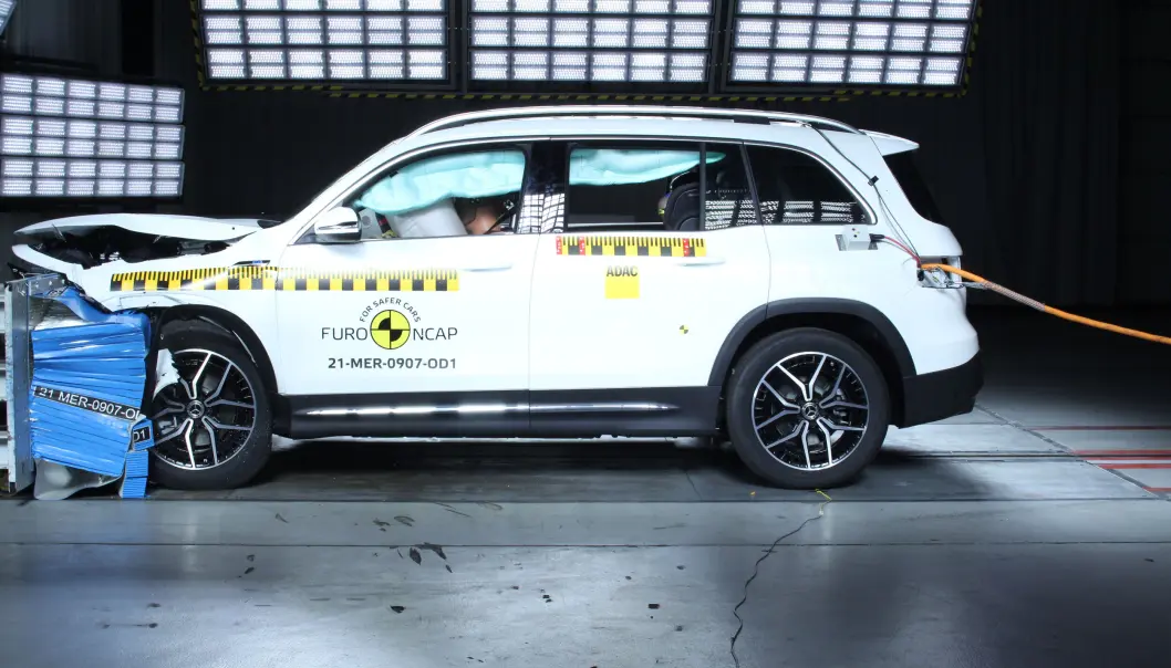 <span class=" font-weight-bold" data-lab-font_weight_desktop="font-weight-bold">JUSTERT: </span>Mercedes EQB er den elektriske versjonen av GLB, som tidligere har gjort det bra i testen. EQB fikk samme resultat. <span class=" font-weight-bold" data-lab-font_weight_desktop="font-weight-bold">JUSTERT: </span>Mercedes EQB er den elektriske versjonen av GLB, som tidligere har gjort det bra i testen. EQB fikk samme resultat.