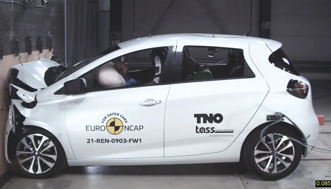 STJERNESMELL: Renault Zoe har lite å stille opp med i en krasjtest i 2021. STJERNESMELL: Renault Zoe har lite å stille opp med i en krasjtest i 2021.