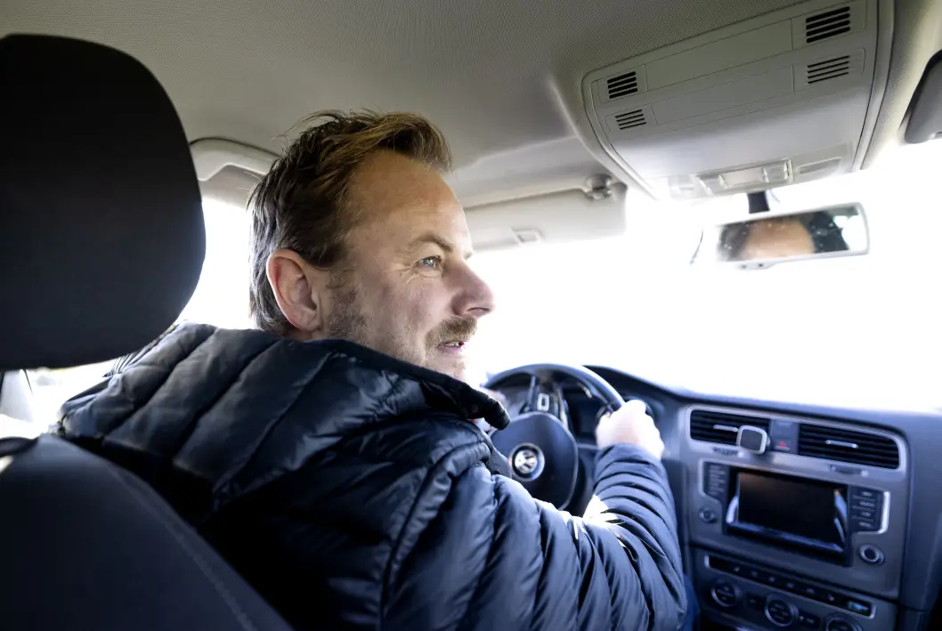 SMELL: Kristoffer Nielsen opplevde å bli påkjørt i et kryss og fikk skylden for hendelsen. Han er litt mer aktpågivende i trafikken nå. SMELL: Kristoffer Nielsen opplevde å bli påkjørt i et kryss og fikk skylden for hendelsen. Han er litt mer aktpågivende i trafikken nå.