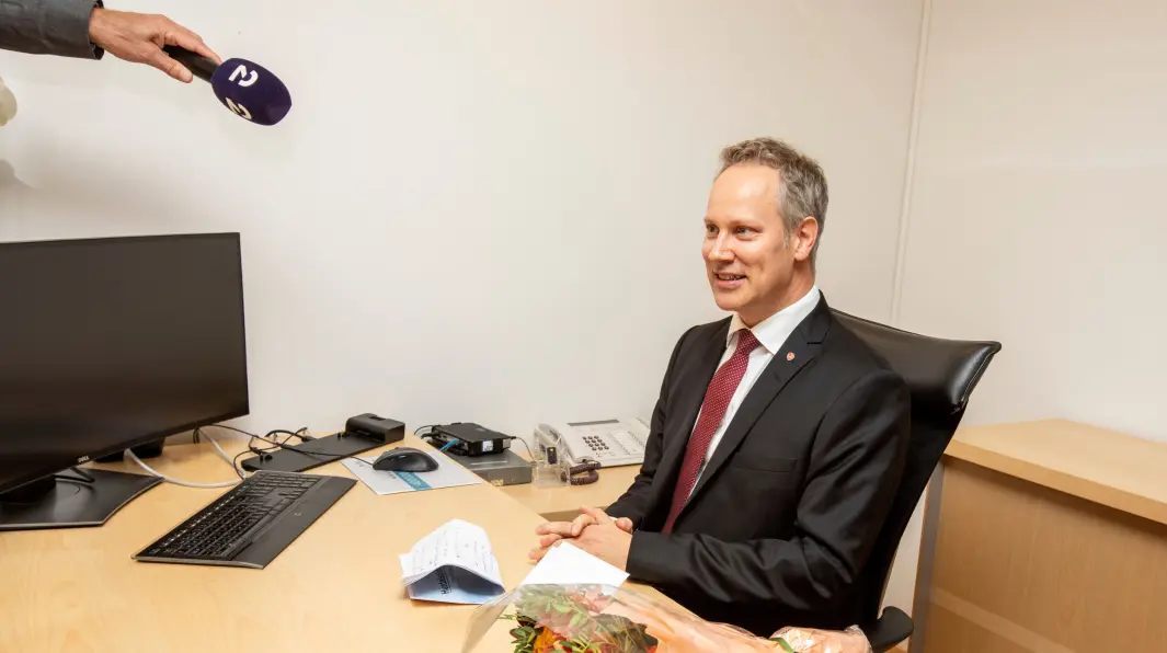 <span class="font-weight-bold" data-lab-font_weight_desktop="font-weight-bold">KORONAPAUSE:</span> Samferdselsminister Jon-Ivar Nygård stiller ikke i Stortingets spørretime etter en positiv koronatest. <span class="font-weight-bold" data-lab-font_weight_desktop="font-weight-bold">KORONAPAUSE:</span> Samferdselsminister Jon-Ivar Nygård stiller ikke i Stortingets spørretime etter en positiv koronatest.