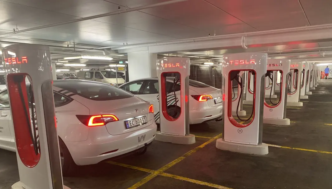 NORGES BILLIGSTE: Teslas ladestasjon i Oslo sentrum. NORGES BILLIGSTE: Teslas ladestasjon i Oslo sentrum.