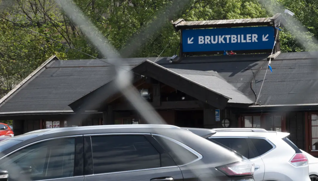 BRUKTBILGARANTI: Bruktbilselgere som gir garanti uten forbehold, kan gå på en liten smell. BRUKTBILGARANTI: Bruktbilselgere som gir garanti uten forbehold, kan gå på en liten smell.