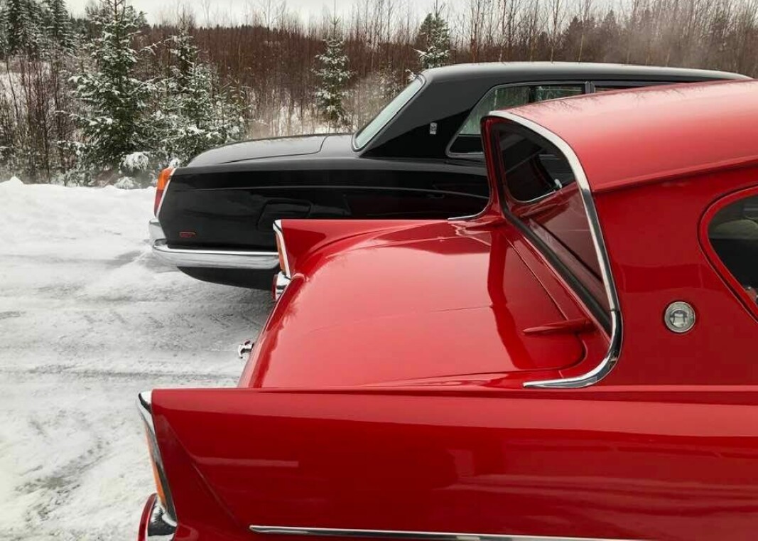 <span class="font-weight-bold" data-lab-font_weight_desktop="font-weight-bold">TOSPANN:</span> Tonje Heimdal og samboeren Terje Harfallet har flere Ford Anglia, som de mener kompletterer Tonjes Rolls. Anglia var i sin tid den engelske arbeidsklassens favoritt. <span class="font-weight-bold" data-lab-font_weight_desktop="font-weight-bold">TOSPANN:</span> Tonje Heimdal og samboeren Terje Harfallet har flere Ford Anglia, som de mener kompletterer Tonjes Rolls. Anglia var i sin tid den engelske arbeidsklassens favoritt.