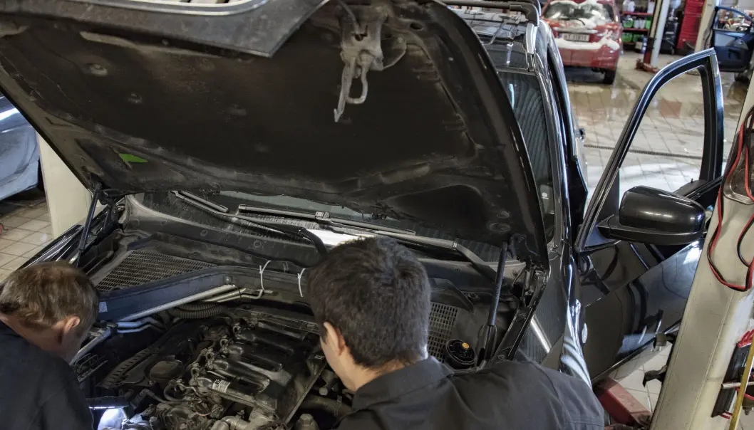 LØS MUTTER: En liten løs mutter inne i turboen skapte problemer for både verkstedkunden og for verkstedet, som nå må ut med erstatning. LØS MUTTER: En liten løs mutter inne i turboen skapte problemer for både verkstedkunden og for verkstedet, som nå må ut med erstatning.