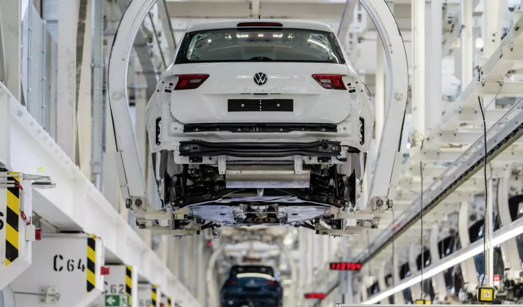TYSKE TILSTANDER: Tross elbilvekst er stadig modeller med forbrenningsmotor, som denne Tiguan-utgaven, i kraftig flertall hos Volkswagen.