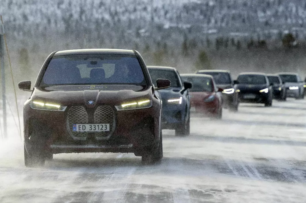 LEDER AN: BMW iX er i tet i feltet med Norges beste elbiler.