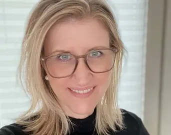 <span class="font-weight-bold" data-lab-font_weight_desktop="font-weight-bold">FRUSTRERT:</span> Marit Hval <span class="font-weight-bold" data-lab-font_weight_desktop="font-weight-bold">FRUSTRERT:</span> Marit Hval