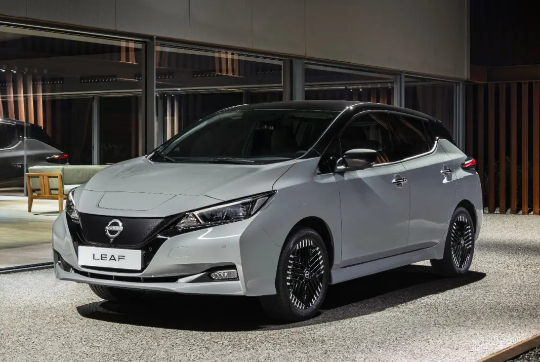 EVIGHETSMASKIN: Nissan Leaf, her den oppgraderte versjonen som slippes i april, er stadig blant Norges mest populære biler. EVIGHETSMASKIN: Nissan Leaf, her den oppgraderte versjonen som slippes i april, er stadig blant Norges mest populære biler.